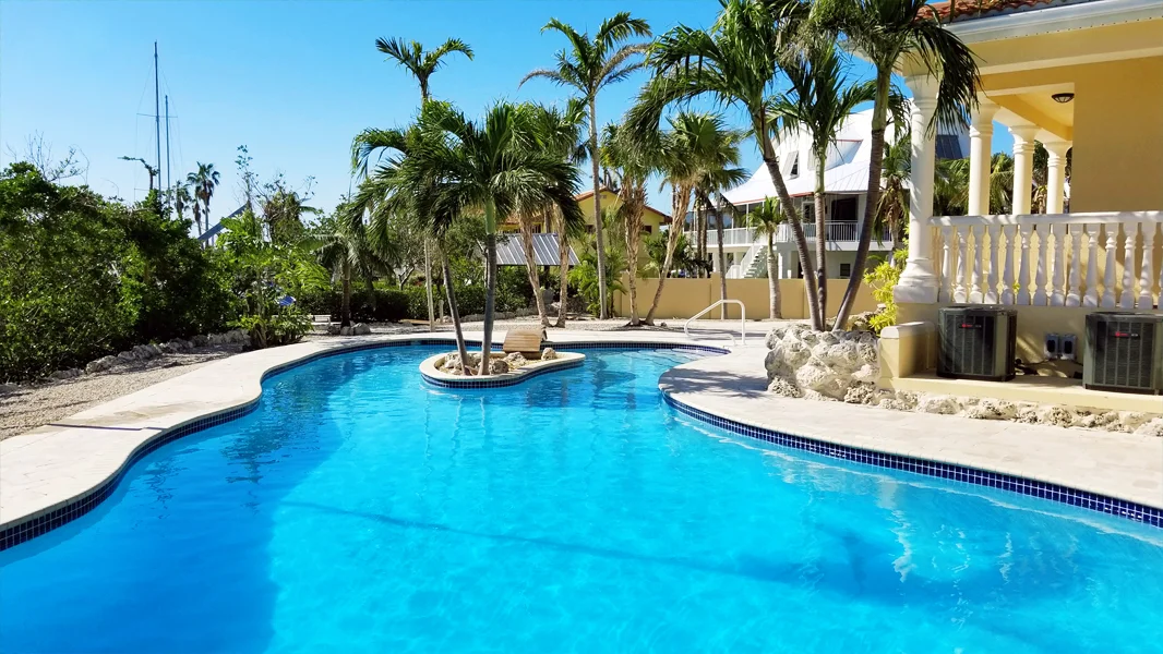 Resurfaced pool alternate view in Miami FL - Diamond Brite quartz finish