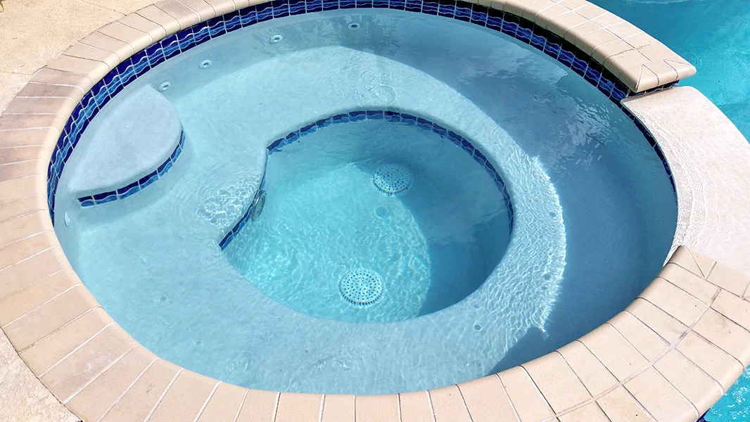 Resurfaced pool alternate view in Miami FL - Diamond Brite quartz finish